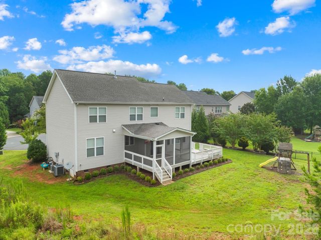 1004 Hawker Road, Matthews, NC 28104