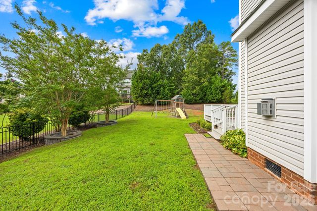 1004 Hawker Road, Matthews, NC 28104