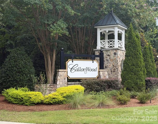 1004 Hawker Road, Matthews, NC 28104