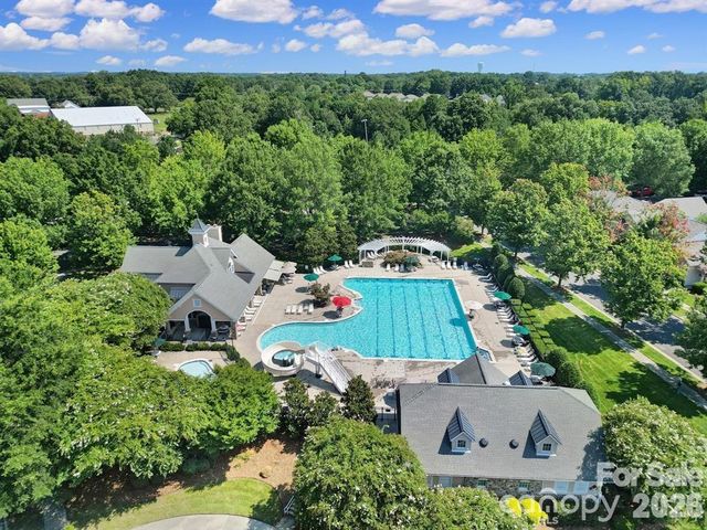 1004 Hawker Road, Matthews, NC 28104