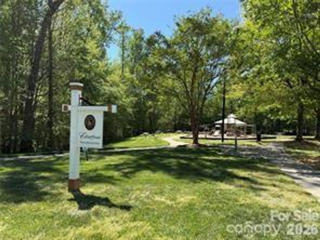 1004 Hawker Road, Matthews, NC 28104