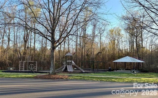 1004 Hawker Road, Matthews, NC 28104