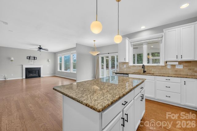 1004 Hawker Road, Matthews, NC 28104