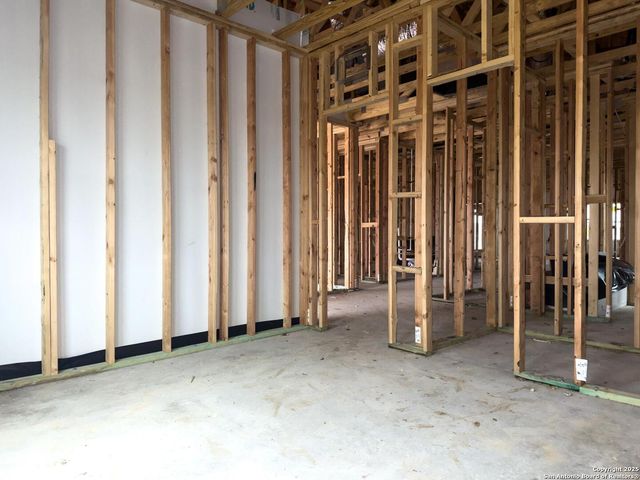 1409 Burrs Ferry Ct, Seguin, TX 78155