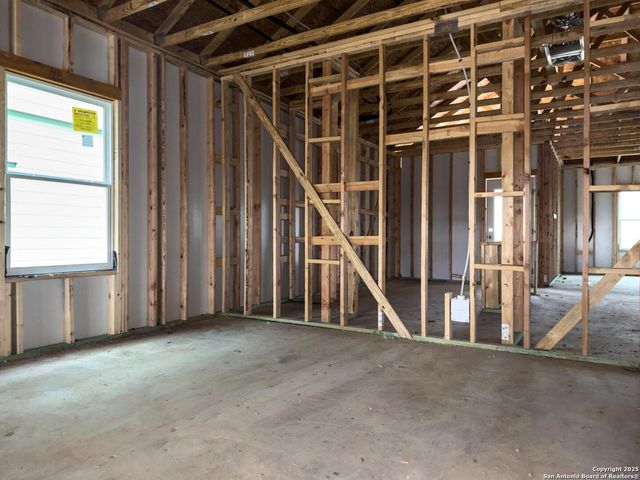 1409 Burrs Ferry Ct, Seguin, TX 78155