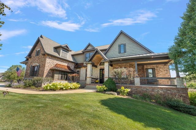 11429 Bell Place, Crown Point, IN 46307