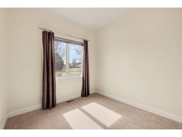 8245 Hidden Cove Ct, Windsor, CO 80528