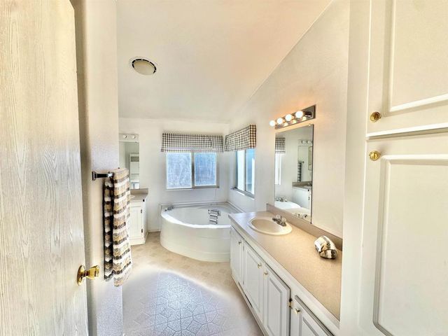 5830 Robin Hill Drive 30, Lakeport, CA 95453