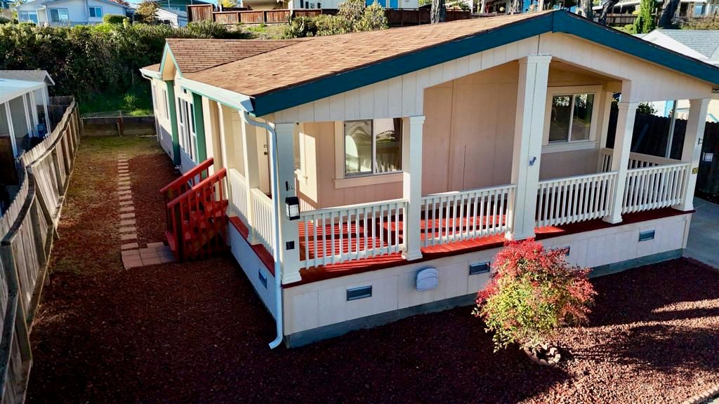 5830 Robin Hill Drive 30, Lakeport, CA 95453