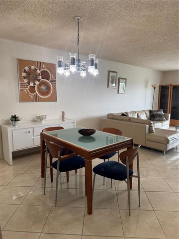 16141 Blatt Boulevard 408, Weston, FL 33326