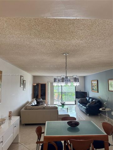 16141 Blatt Boulevard 408, Weston, FL 33326