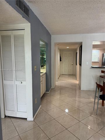 16141 Blatt Boulevard 408, Weston, FL 33326