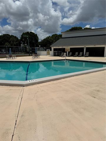 16141 Blatt Boulevard 408, Weston, FL 33326