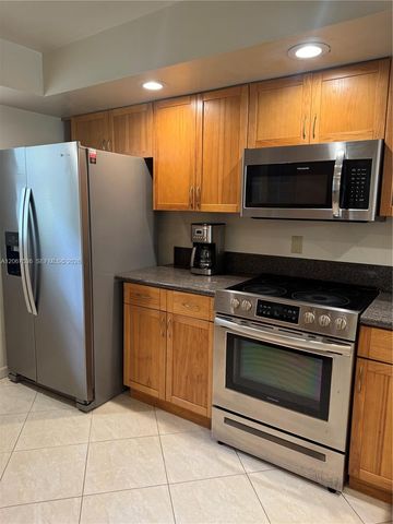 16141 Blatt Boulevard 408, Weston, FL 33326