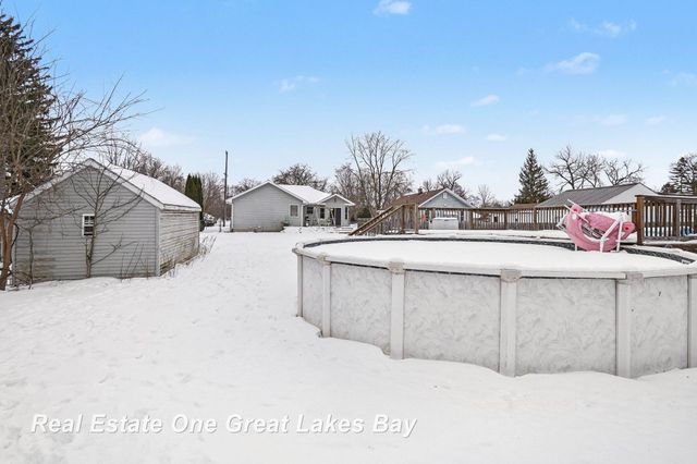 405 Swanson Road, Saginaw, MI 48609