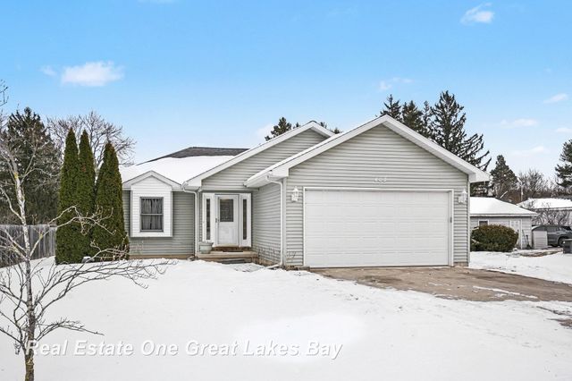 405 Swanson Road, Saginaw, MI 48609