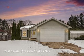 405 Swanson Road, Saginaw, MI 48609