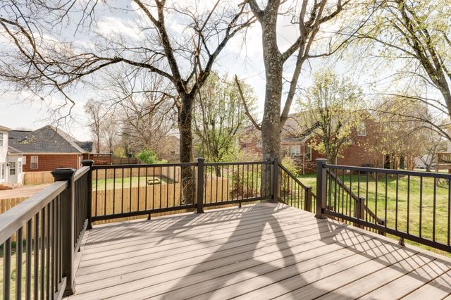 109 Ridgeview Trce, Hendersonville, TN 37075