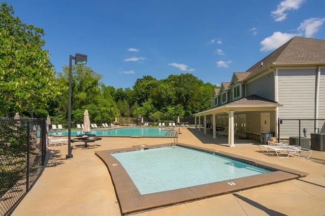 109 Ridgeview Trce, Hendersonville, TN 37075