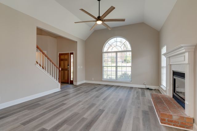 109 Ridgeview Trce, Hendersonville, TN 37075