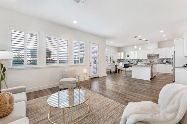 8459 Peninsula Way, Newark, CA 94560