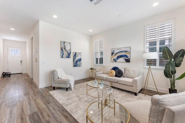 8459 Peninsula Way, Newark, CA 94560