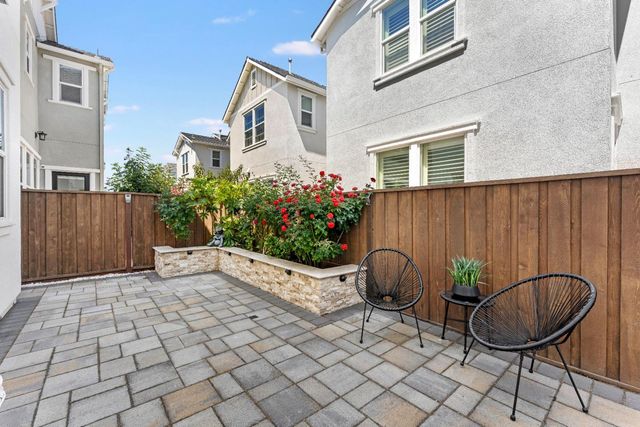 8459 Peninsula Way, Newark, CA 94560