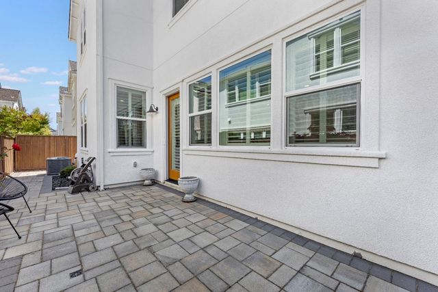 8459 Peninsula Way, Newark, CA 94560