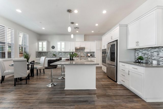 8459 Peninsula Way, Newark, CA 94560