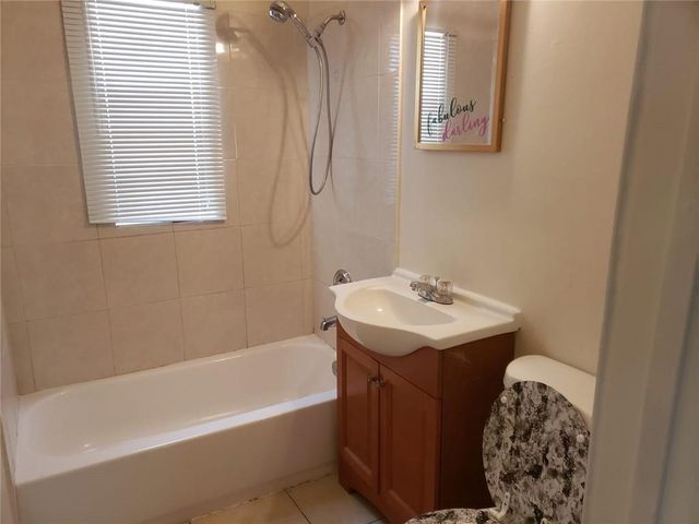 1524 NW 19th Ave 1524, Fort Lauderdale, FL 33311