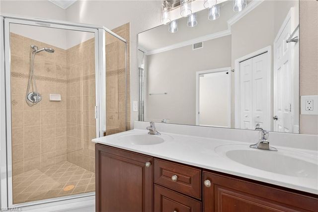 9832 Cristalino View WAY # 104, Fort Myers, FL 33908