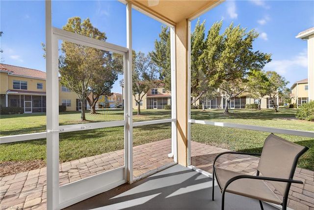 9832 Cristalino View WAY # 104, Fort Myers, FL 33908