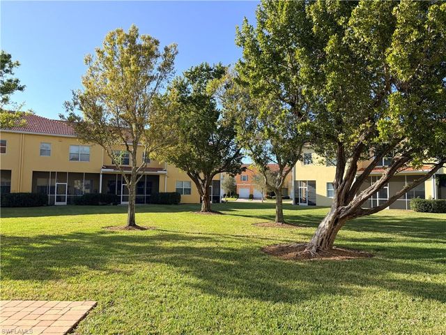 9832 Cristalino View WAY # 104, Fort Myers, FL 33908