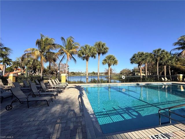 9832 Cristalino View WAY 104, Fort Myers, FL 33908