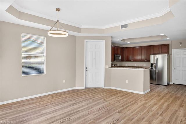 9832 Cristalino View WAY # 104, Fort Myers, FL 33908