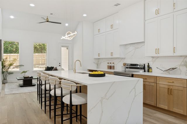 6306 Tracy Road, Dallas, TX 75241
