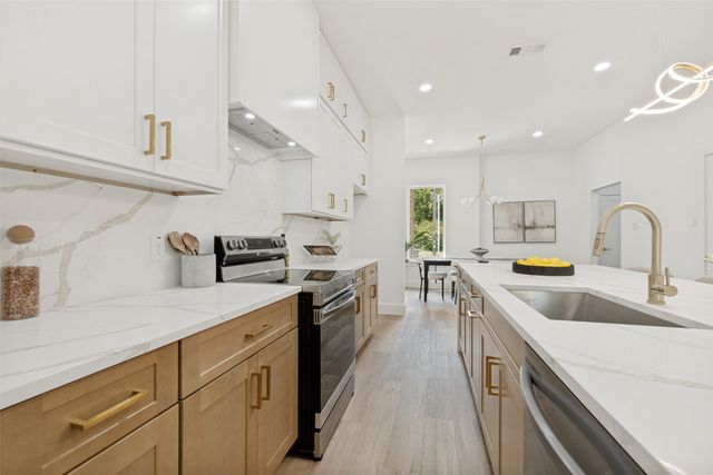 6306 Tracy Road, Dallas, TX 75241