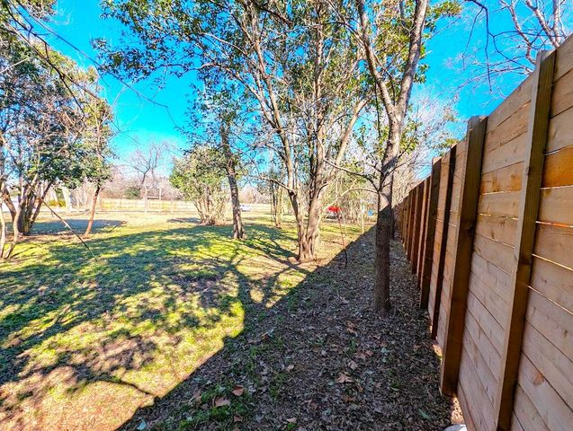 401 Oak PLZ, Austin, TX 78753
