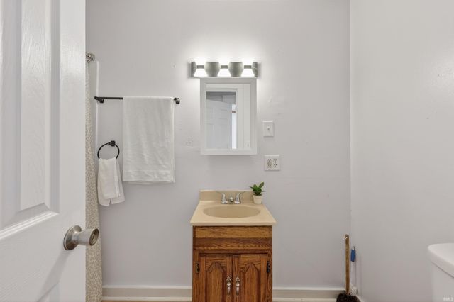 1613 D Street, Bedford, IN 47421