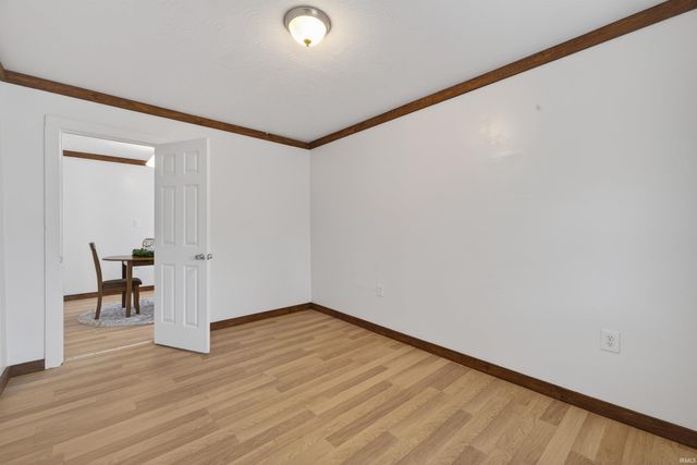 1613 D Street, Bedford, IN 47421