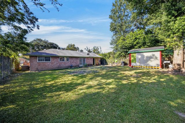 1514 Hidden Valley Drive, Houston, TX 77088
