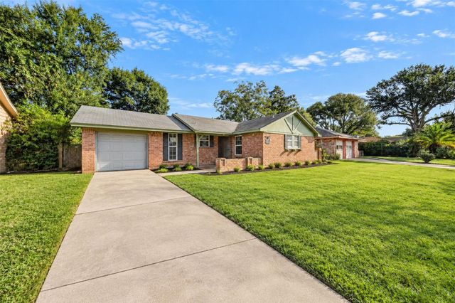 1514 Hidden Valley Drive, Houston, TX 77088
