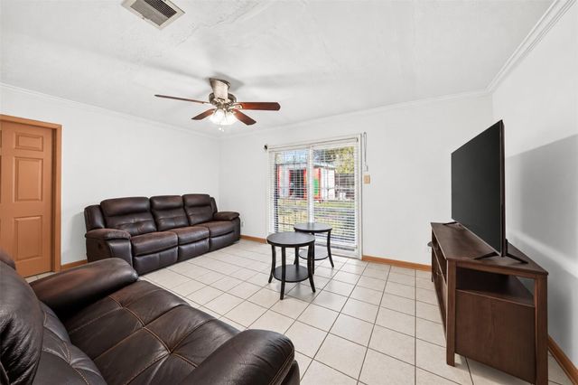 1514 Hidden Valley Drive, Houston, TX 77088