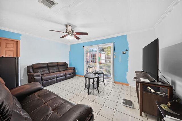 1514 Hidden Valley Drive, Houston, TX 77088