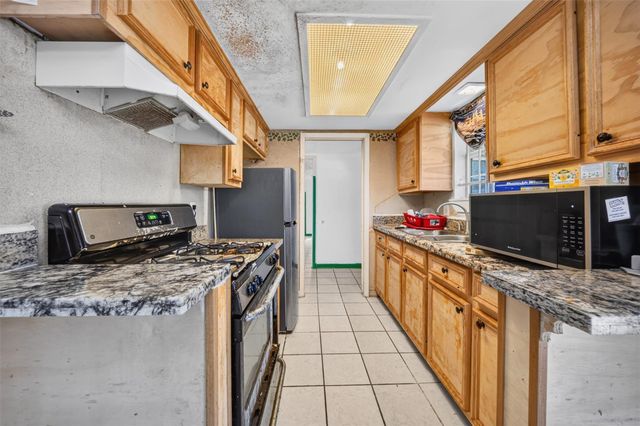 1514 Hidden Valley Drive, Houston, TX 77088