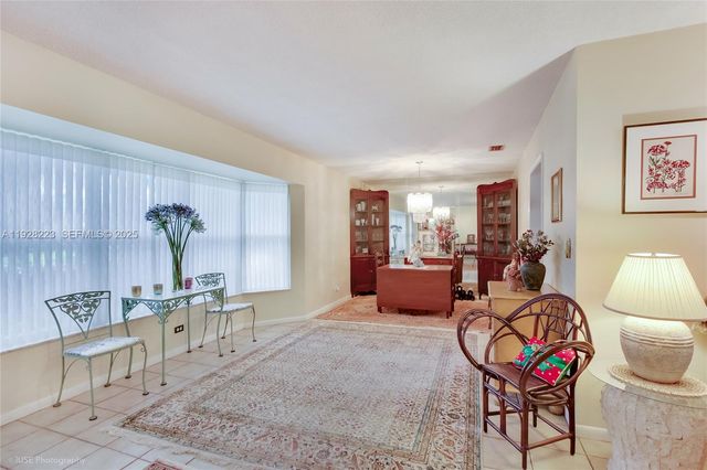 7201 NW 7th Ct, Plantation, FL 33317