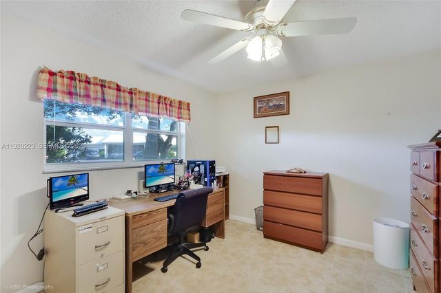 7201 NW 7th Ct, Plantation, FL 33317