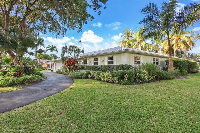 7201 NW 7th Ct, Plantation, FL 33317