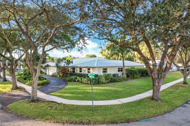 7201 NW 7th Ct, Plantation, FL 33317