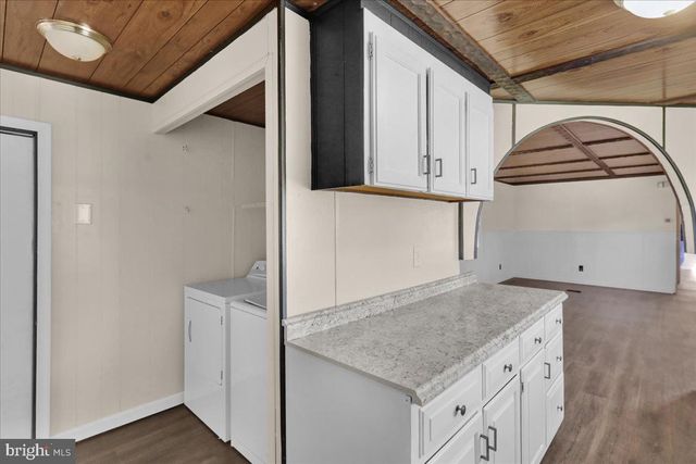206 MEMORY LN, Hamburg, PA 19526